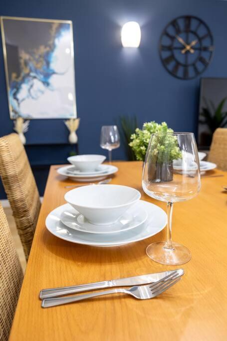 Morden London Apartment, By The Sea With Free Parking Exteriér fotografie