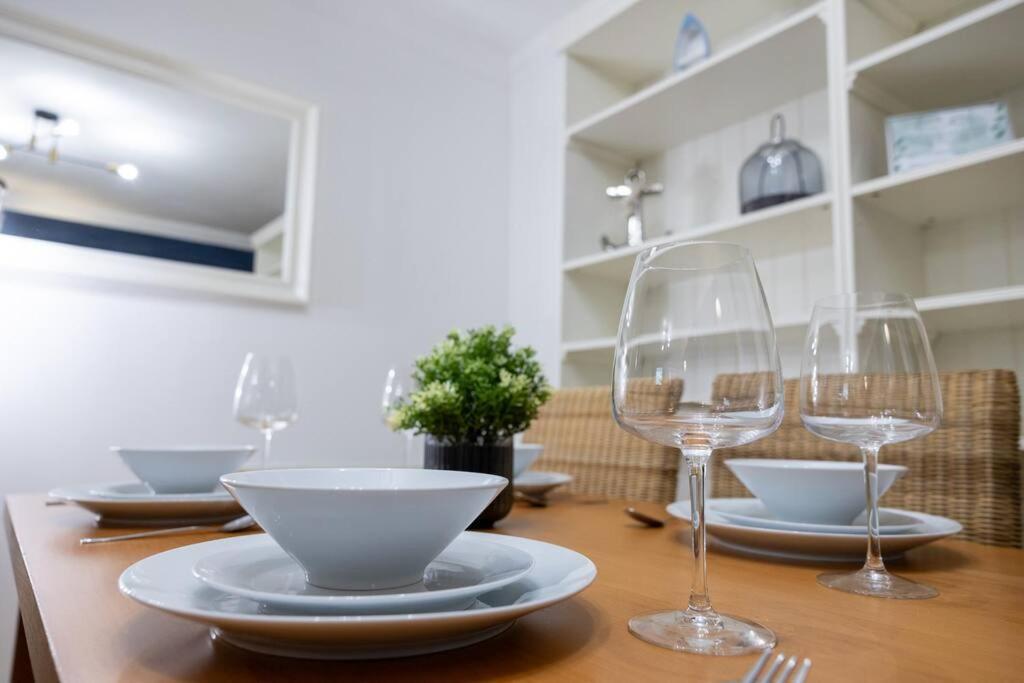 Morden London Apartment, By The Sea With Free Parking Exteriér fotografie