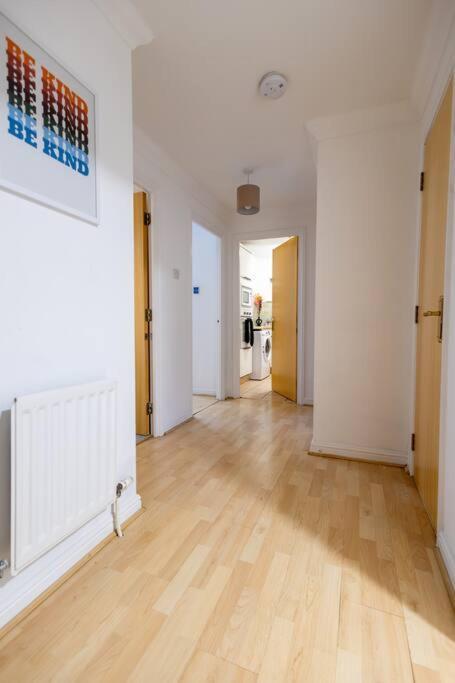 Morden London Apartment, By The Sea With Free Parking Exteriér fotografie