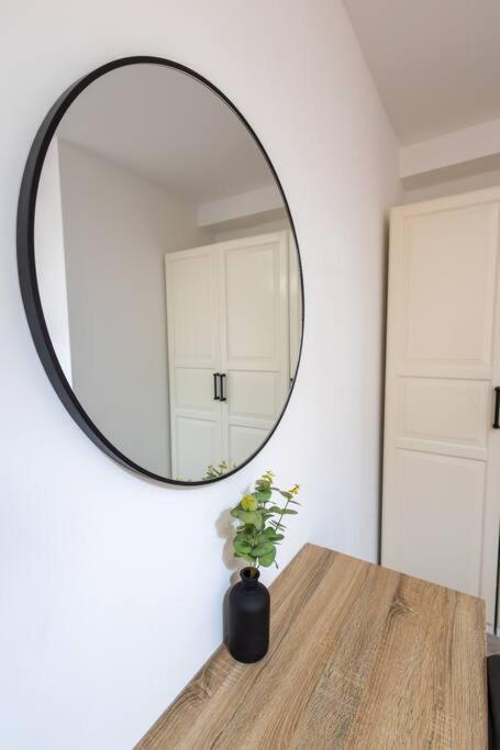 Morden London Apartment, By The Sea With Free Parking Exteriér fotografie