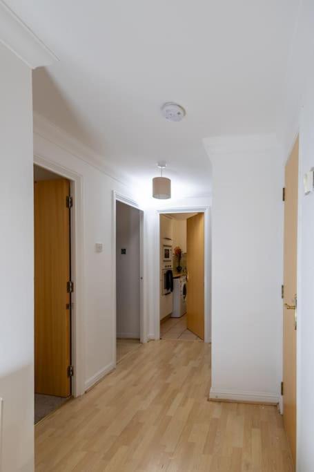 Morden London Apartment, By The Sea With Free Parking Exteriér fotografie